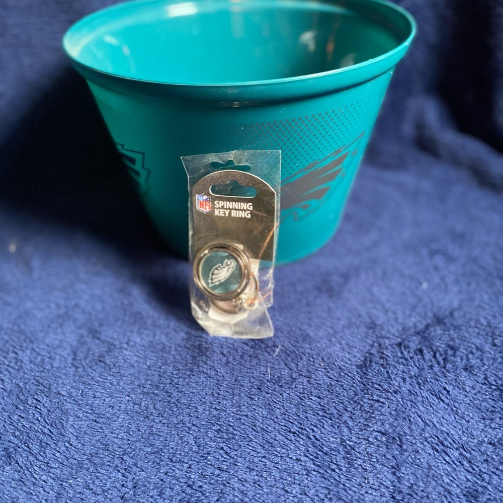 Teal NFL Spinning Key Ring and Bowl Set